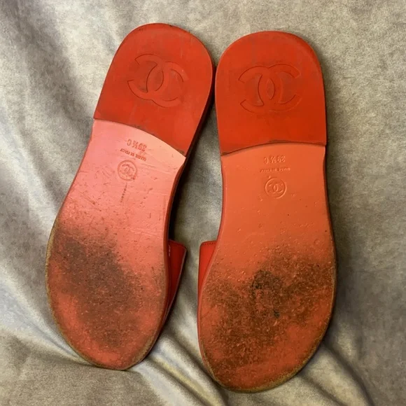 Chanel Cherry Red Patent Leather CC Slides Slipper Sandal Shoes Sz. 39.5 - Picture 6 of 9